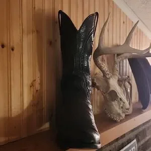 Lucchese | Shoes | Lucchese Brandywine Limited Boots | Poshmark display picture 2